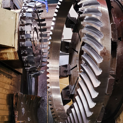 Gleason System Gear Grinding Spiral Bevel Gears 30 Module Large Size