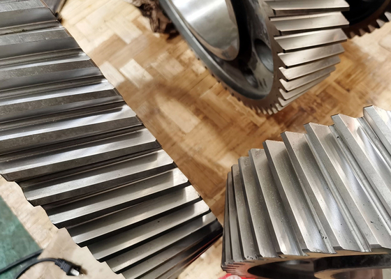 SAE 4340 Steel Single Helical Gear For Mining Equipment with ISO 6-7 Grade Accuracy