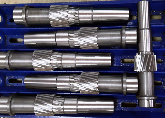 Right Hand Pinion Helical Transmission Gear Shaft For Shaft Mounted Gearbox