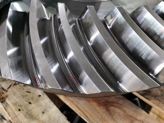 Power Skiving Pinion Spiral Bevel Gear 18CrNiMo7 Steel Gleason Type