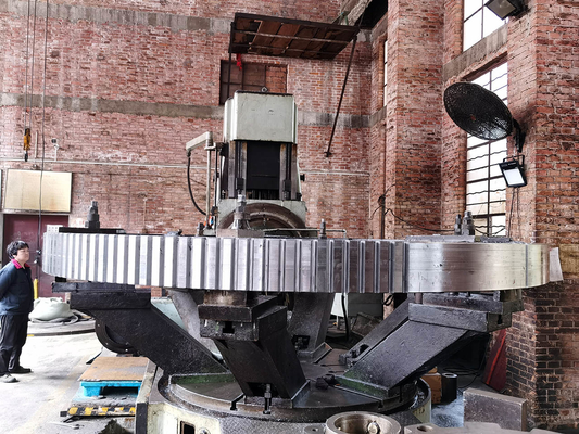 ZG42CrMo Casting Steel Crown Rough Gear Teeth Cutting 152T For Heavy Duty