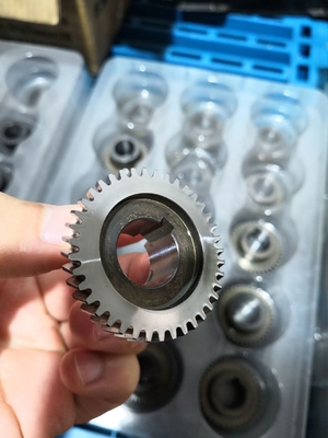 Smooth And Accurate Transmission With Helical Worm Gear Motor Backlash ≤0.05mm