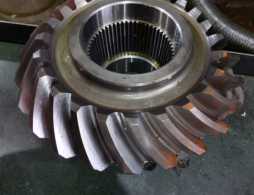 DIN 6 Accuracy Spiral Bevel Gears Grade 2.5 Axial Pitch ISO 6-7 Grade