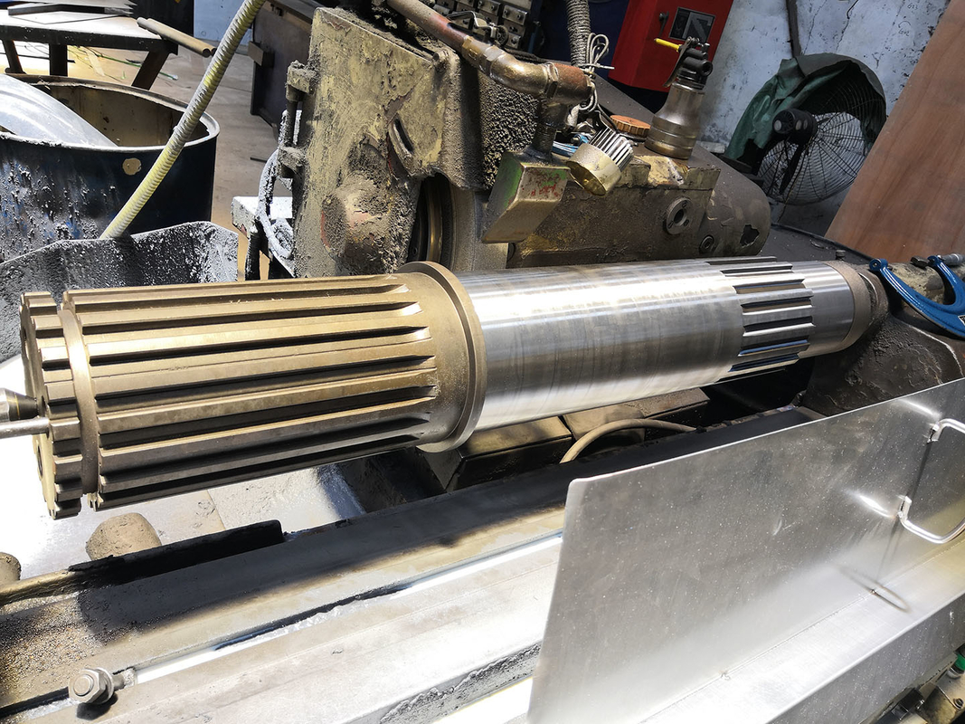 Carburizing Straight Spline Gear Shaft 20Cr2Ni4 10mm Spline Width