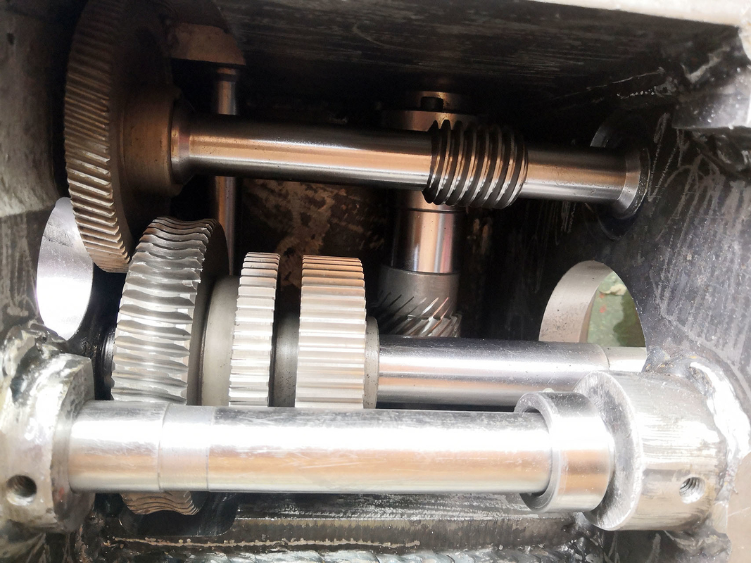 Helical Gear Worm Gear Reducer Gear Box 3600 RPM Speed Reduction