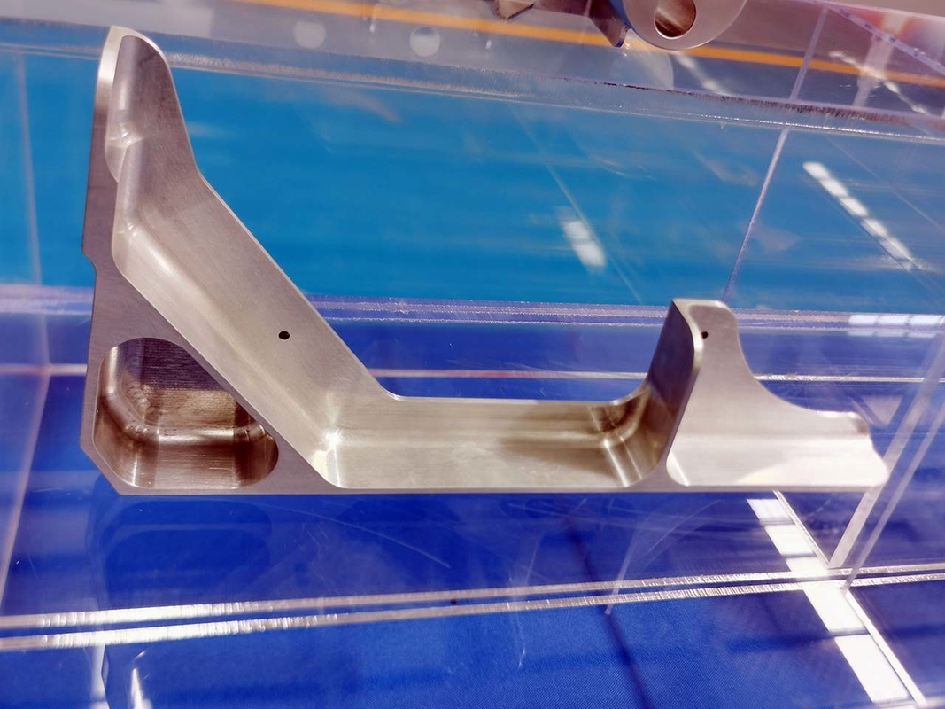 High Precision Aluminum Machined Spare Parts Turn-Mill Combination 7075 Ra 1.6~3.2