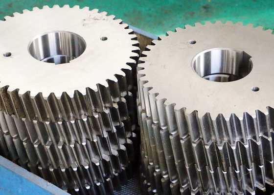 AISI 8620 20CrNiMoA Helix Single Helical Gear with 4 Module for Smooth Power Transmission