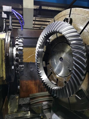 High-Precision Transmission Gears SAE 4320 Steel 20 Module 53T Spiral Bevel Gear Milling