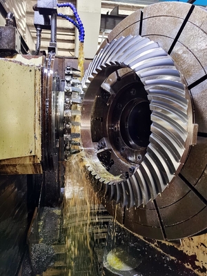 Precision HRC58 Spiral Bevel Gears for Smooth and Quiet Operation in Industrial Machinery