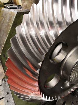 48T ISO 6-7 Grade Conical Spiral Helical Gear 14.117 Module with Left Helix Teeth