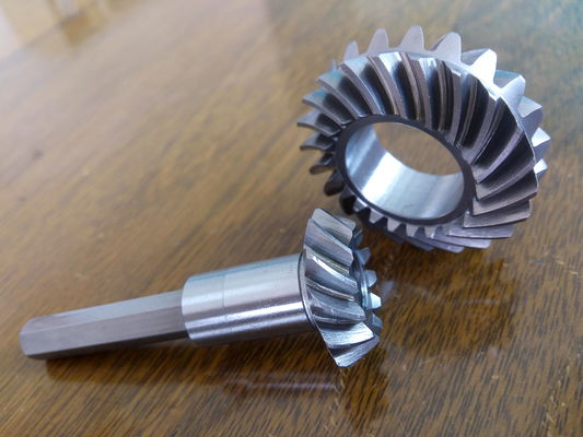 Double-sided Spiral Bevel Gears with Hyperbolic Surface Design for Long Service Life